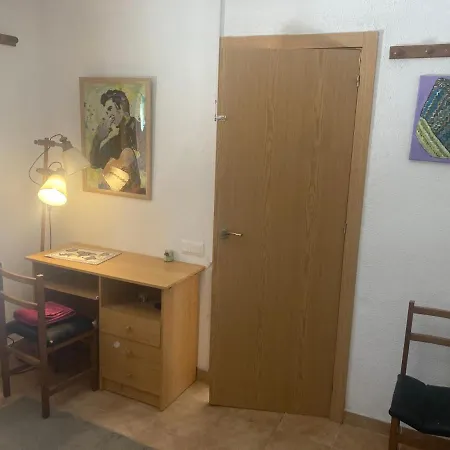 Privada En Casa Tranquila En Cerca De Sitges